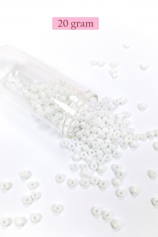 Dökme Cam Kum Boncuk Büyük Boy (6/0) 4 mm - 20 Gram - Kar Beyaz - BNC073