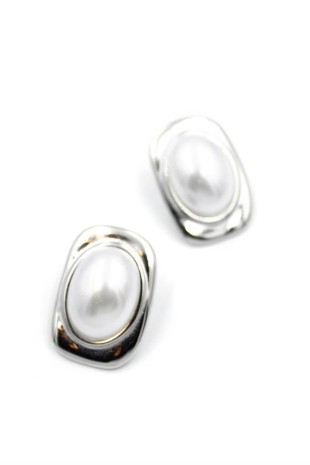 İnci Oval Küpe - Gümüş İnci Oval Küpe - Gümüş