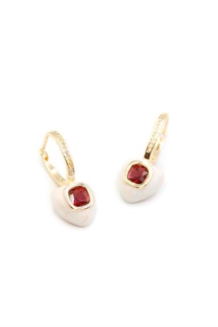 Mineli Kalp Küpe - Kırmızı Mineli Kalp Küpe - Kırmızı